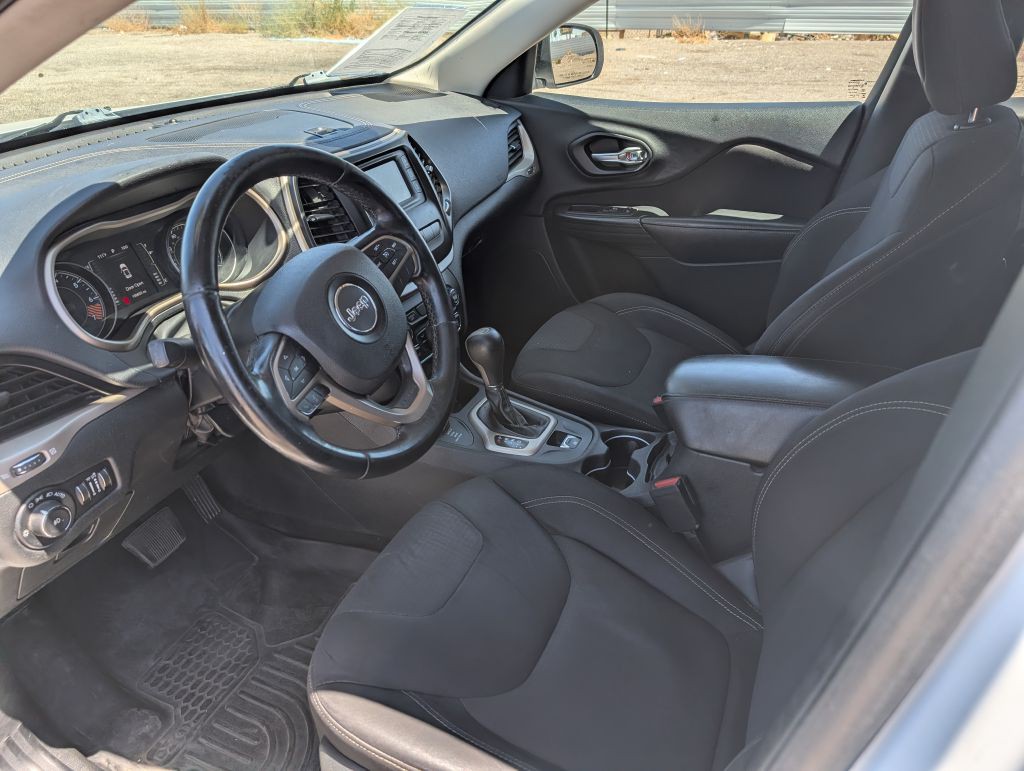 2015 Jeep Cherokee Image 8