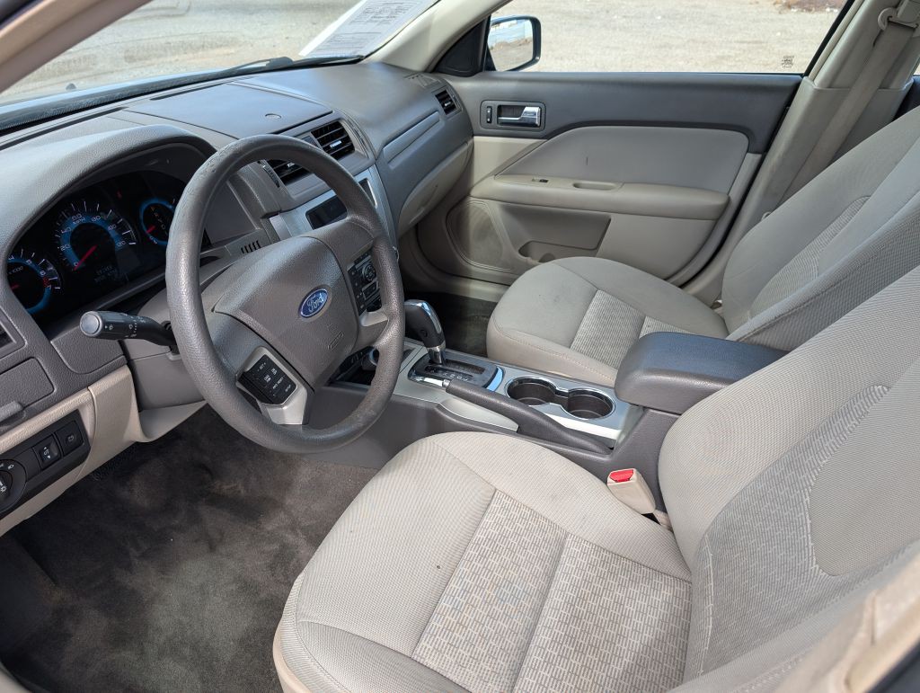 2010 Ford Fusion Image 8