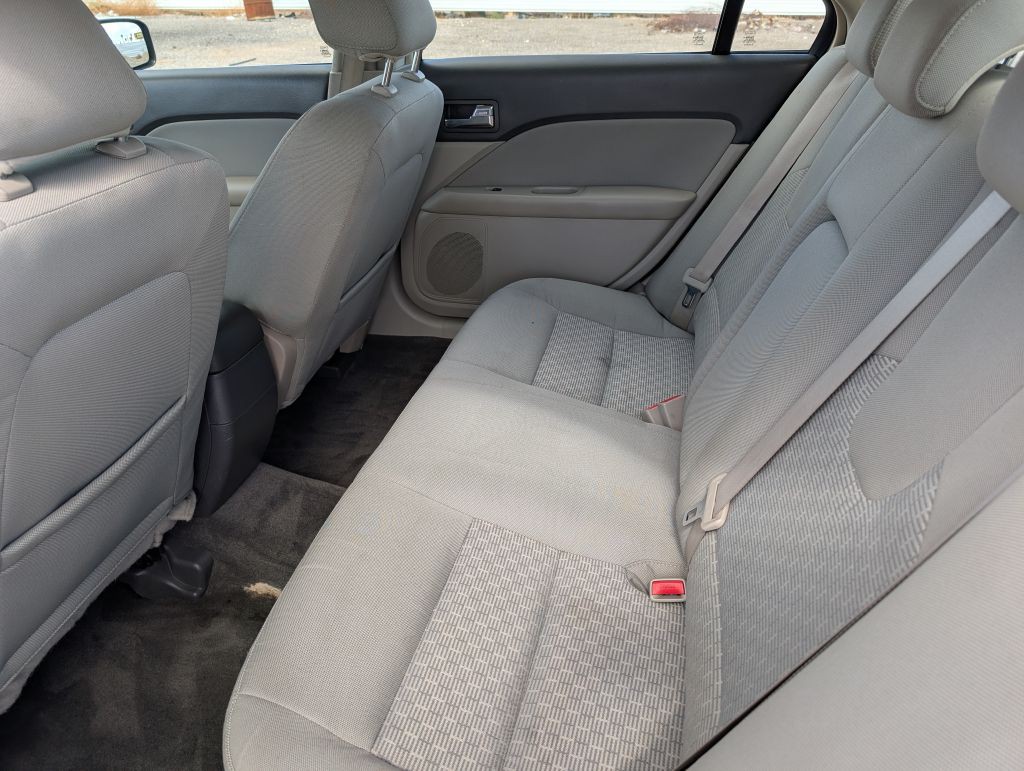 2010 Ford Fusion Image 11