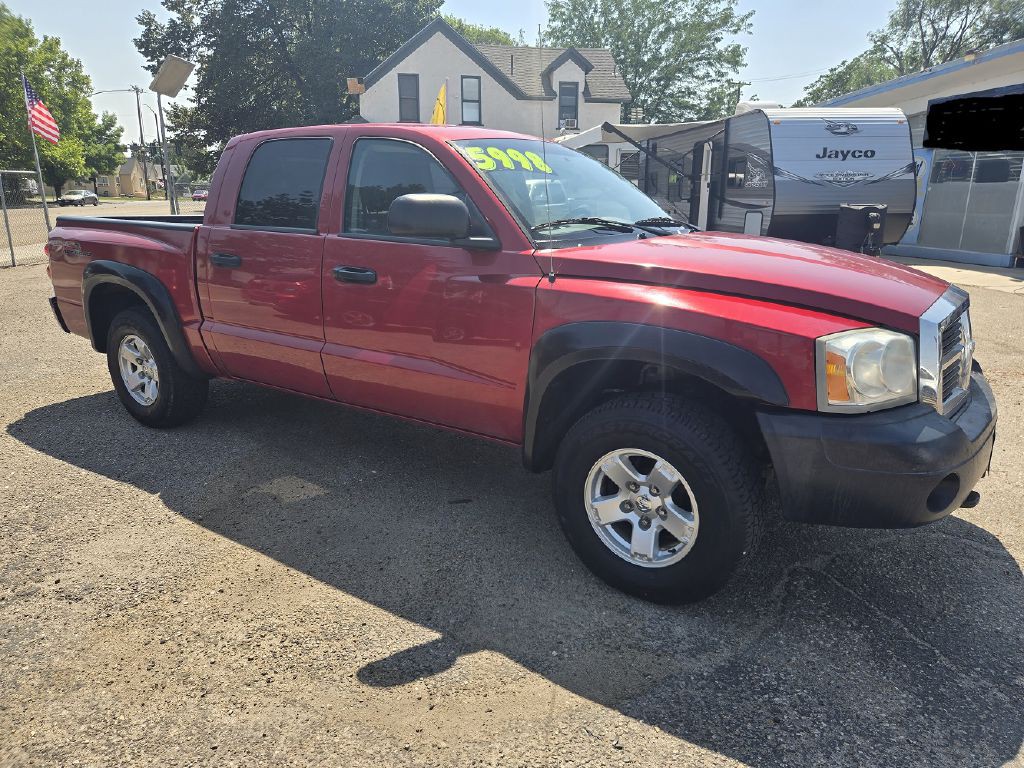 2007 Dodge Dakota Image 2