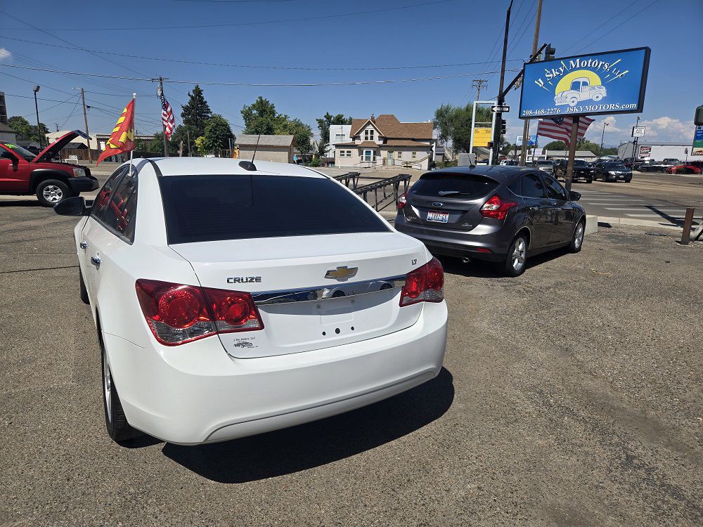 2016 Chevrolet Cruze Image 4