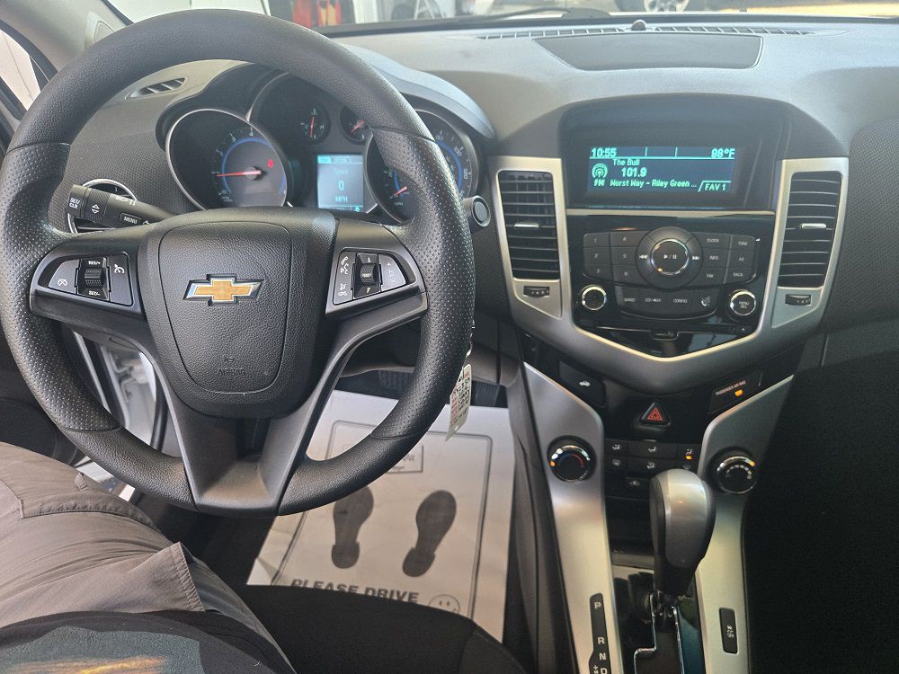 2016 Chevrolet Cruze Image 6