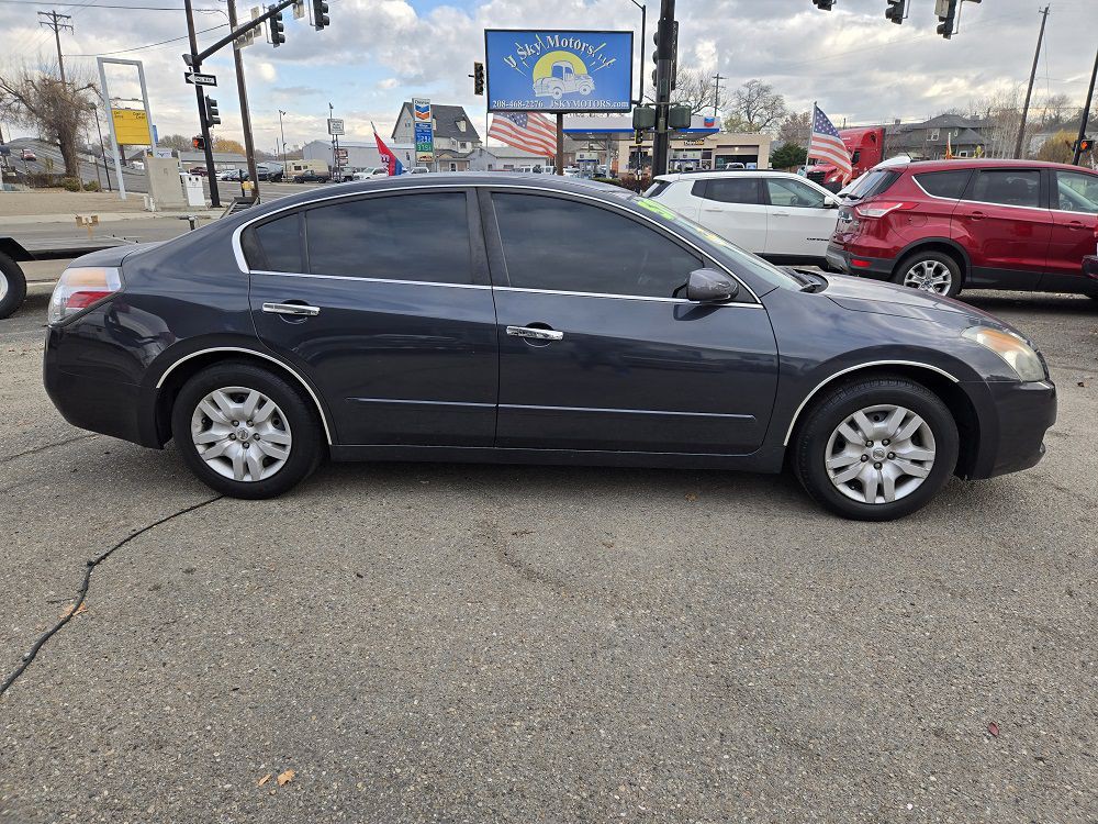 2009 Nissan Altima Image 9