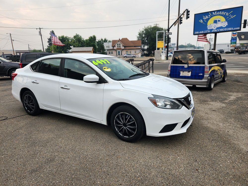 2018 Nissan Sentra Image 1
