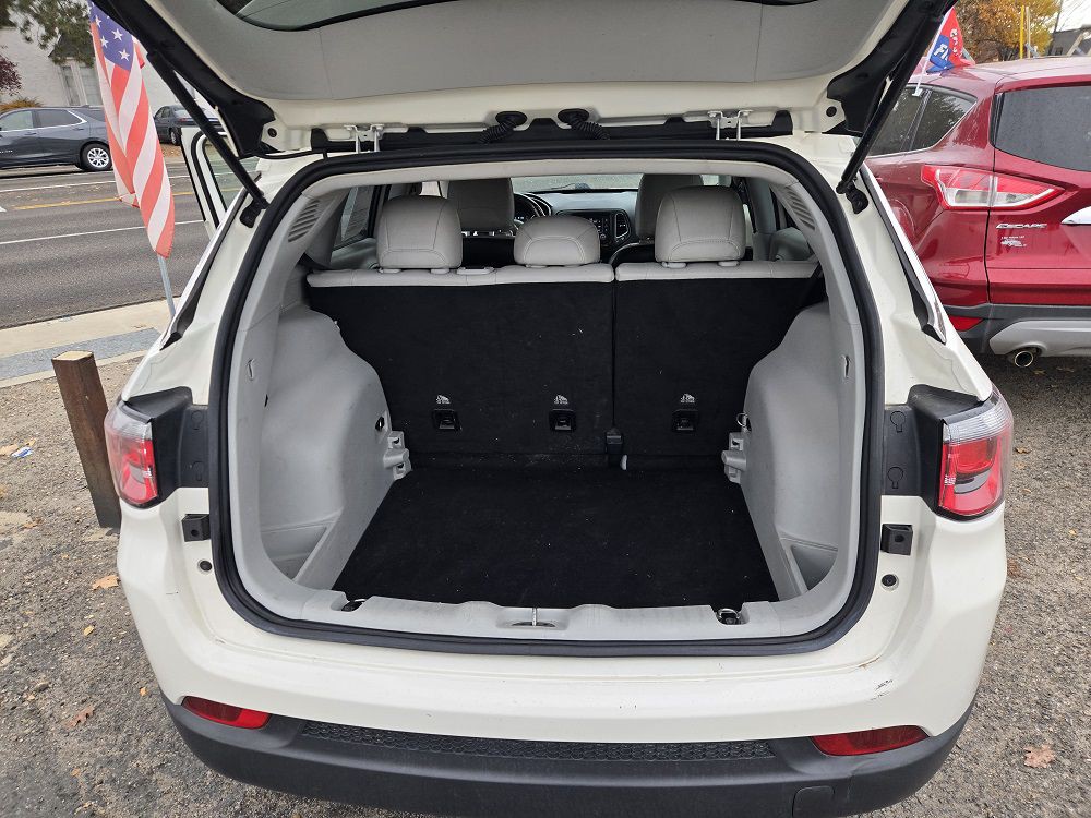 2018 Jeep Compass Image 6