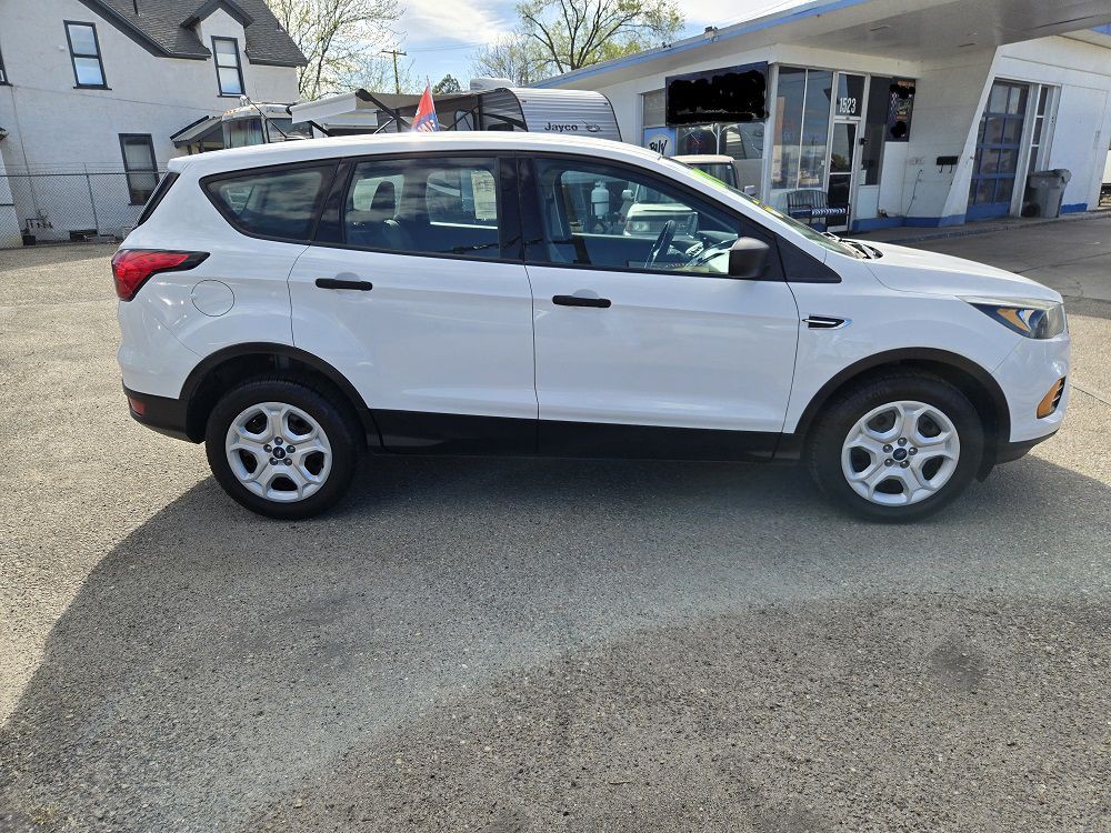 2019 Ford Escape Image 10