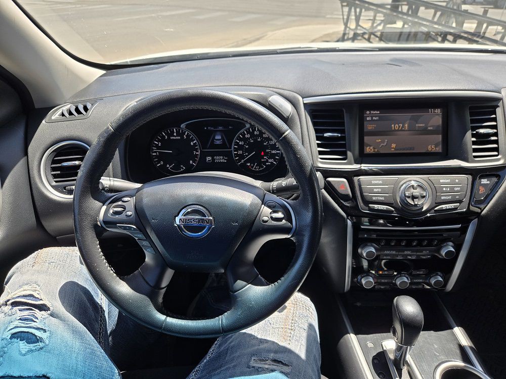 2014 Nissan Pathfinder Image 8