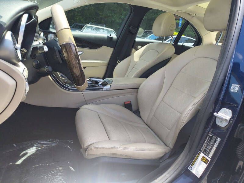 2015 Mercedes-Benz C-Class Image 11
