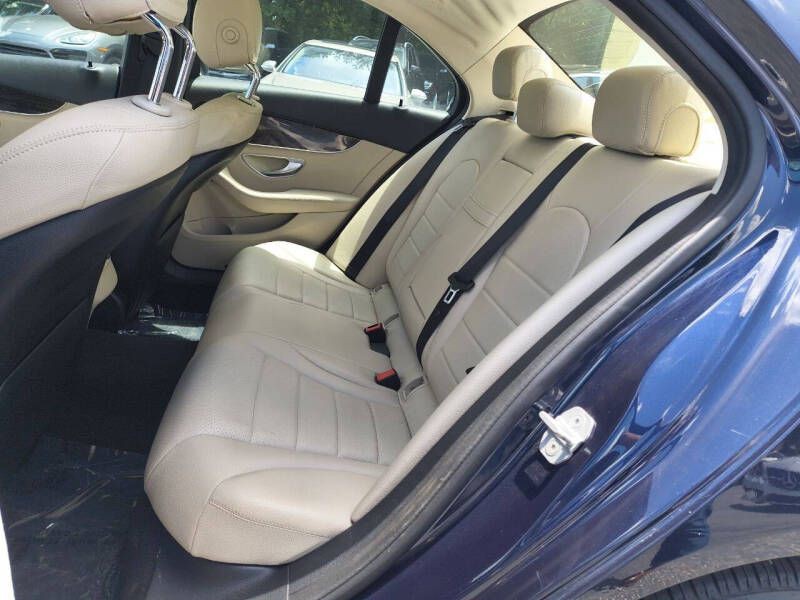 2015 Mercedes-Benz C-Class Image 13