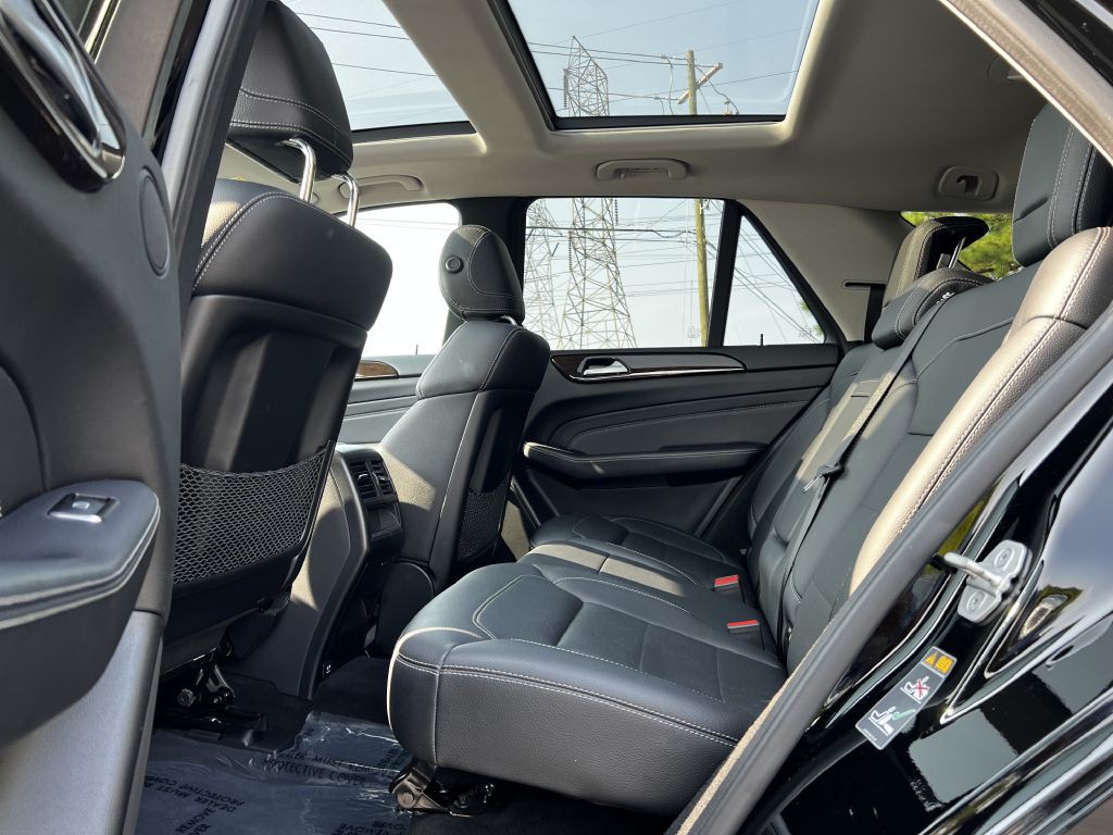 2013 Mercedes-Benz M-Class Image 11