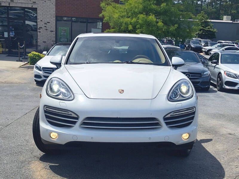 2014 Porsche Cayenne Image 2