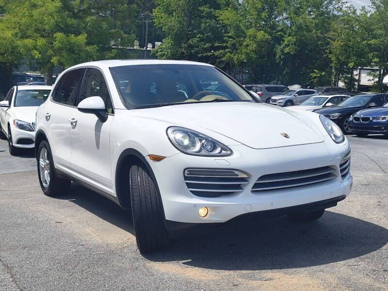 2014 Porsche Cayenne Image 3