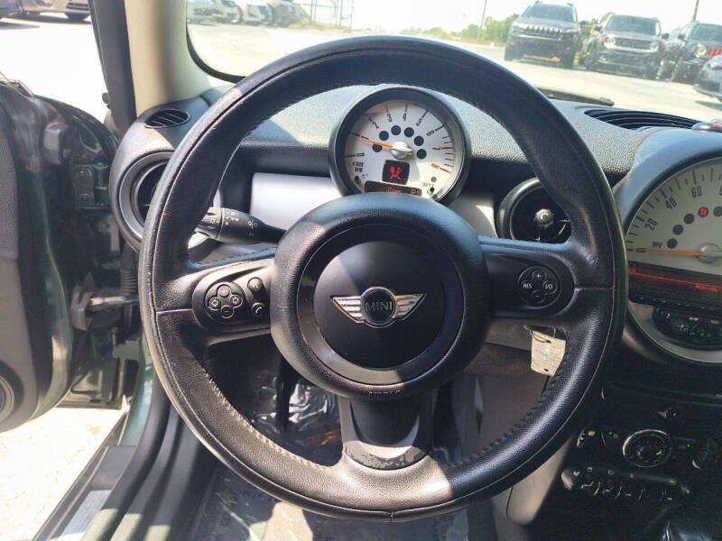 2012 MINI Cooper Image 13