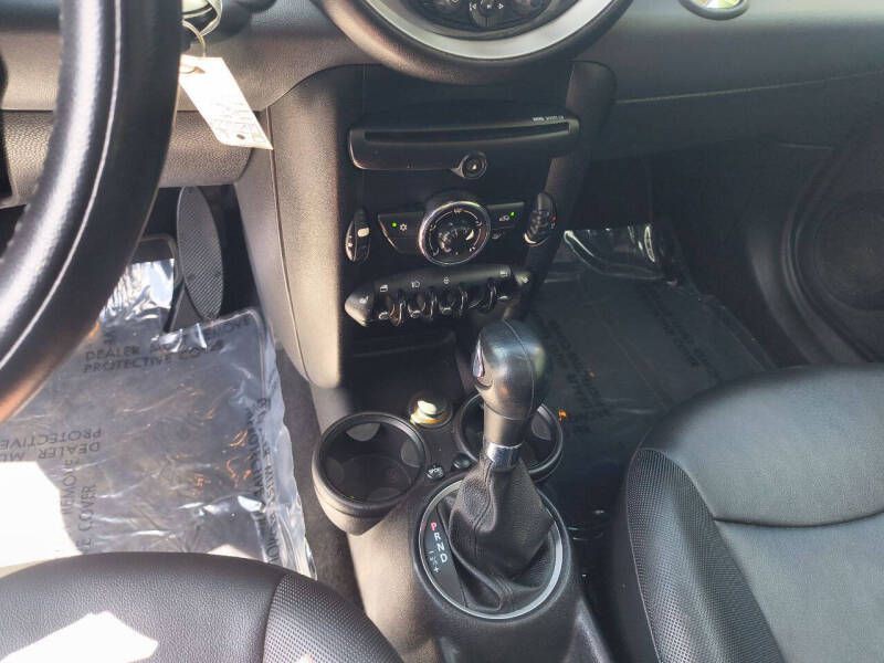 2012 MINI Cooper Image 15