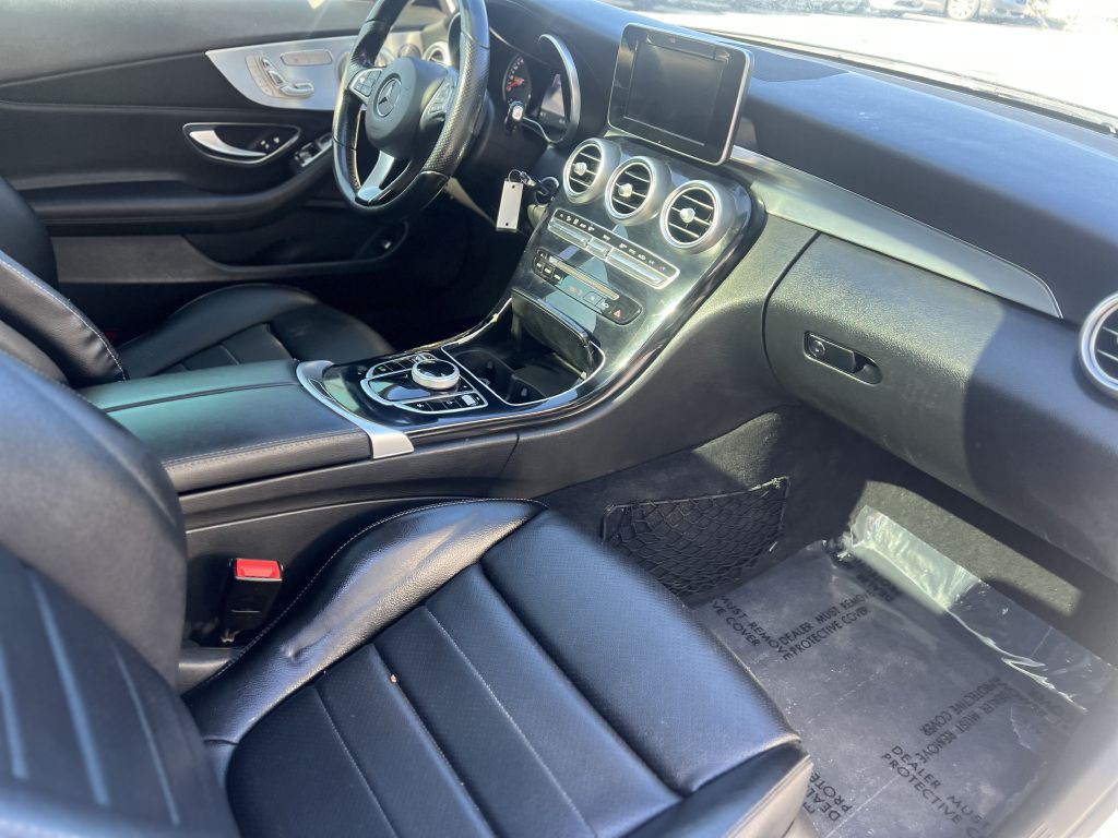 2017 Mercedes-Benz C-Class Image 10