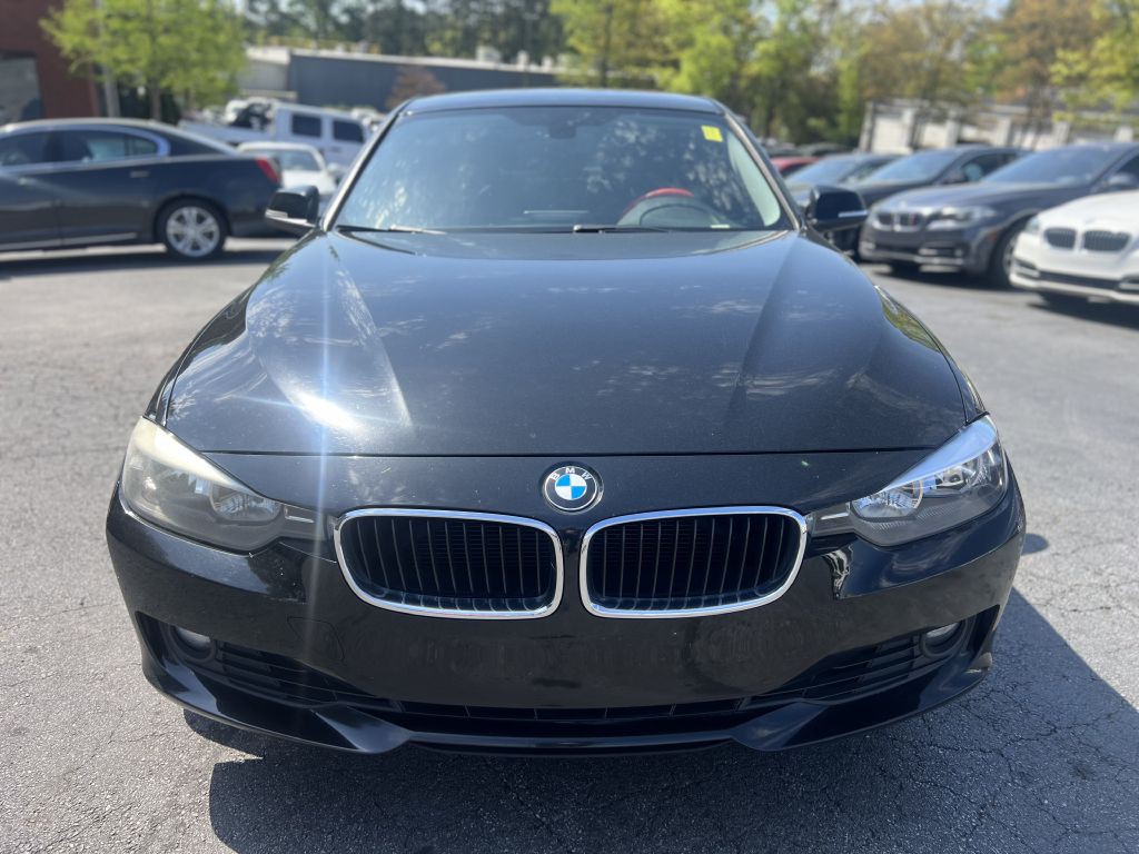 2014 BMW 3 Series Image 2