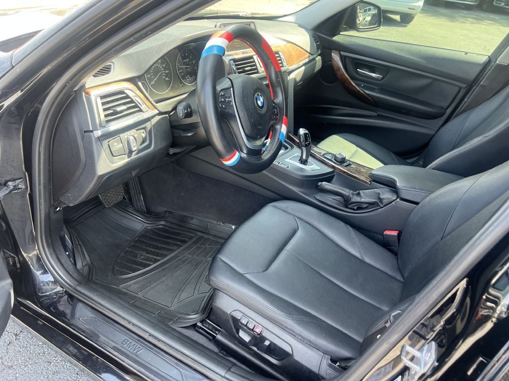 2014 BMW 3 Series Image 6