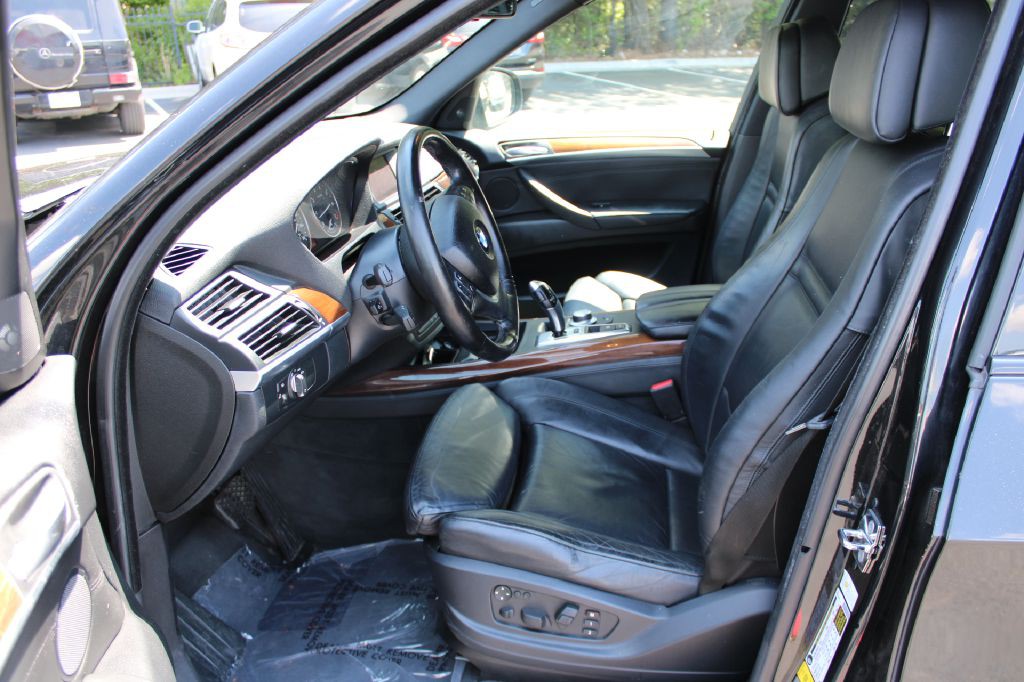 2008 BMW X5 Image 8