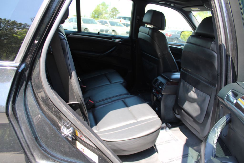 2008 BMW X5 Image 12