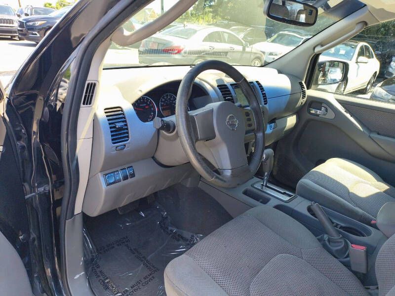 2008 Nissan Frontier Image 9