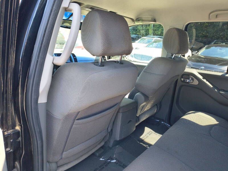 2008 Nissan Frontier Image 11