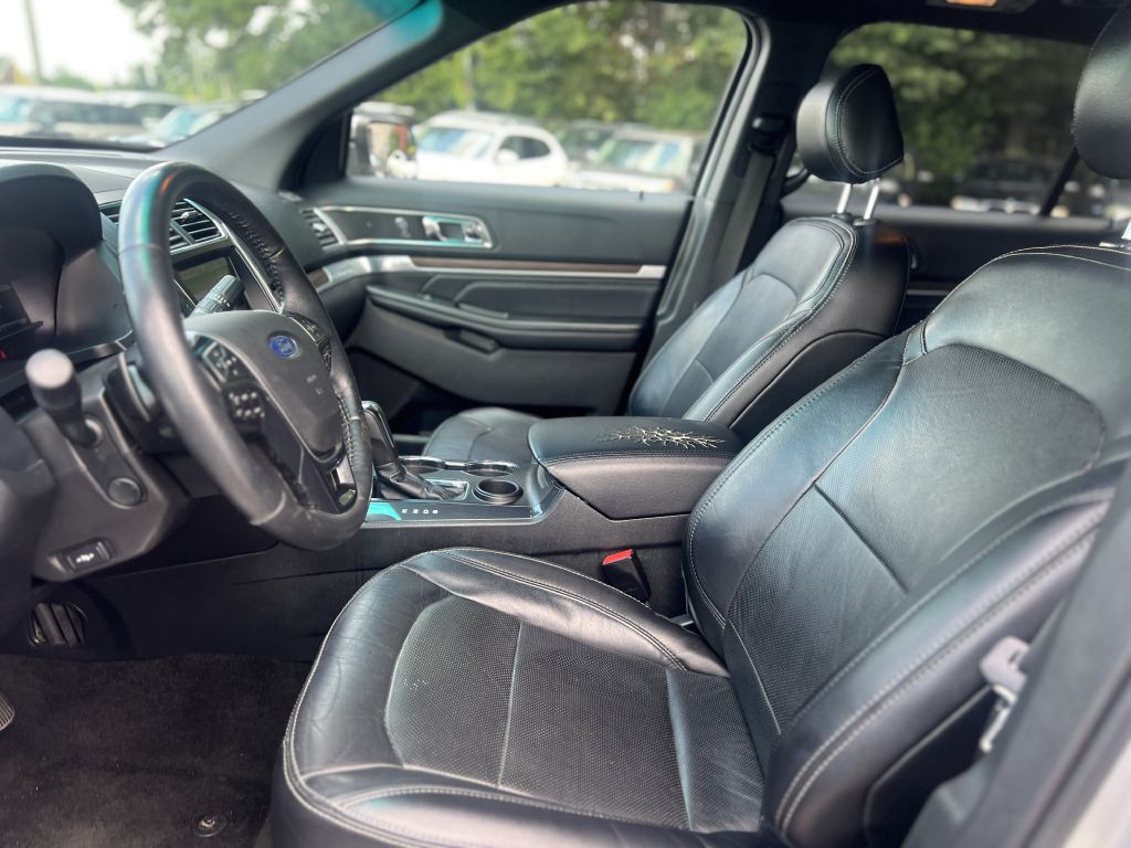2016 Ford Explorer Image 9
