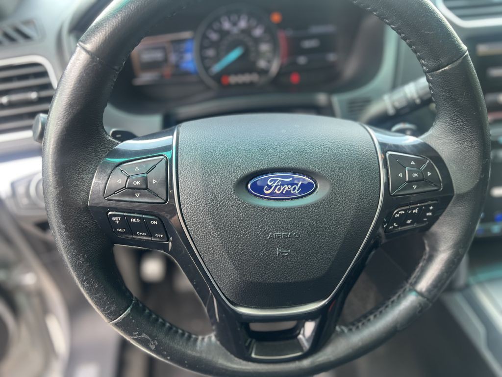 2016 Ford Explorer Image 20