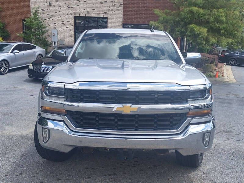 2018 Chevrolet Silverado 1500 Image 2