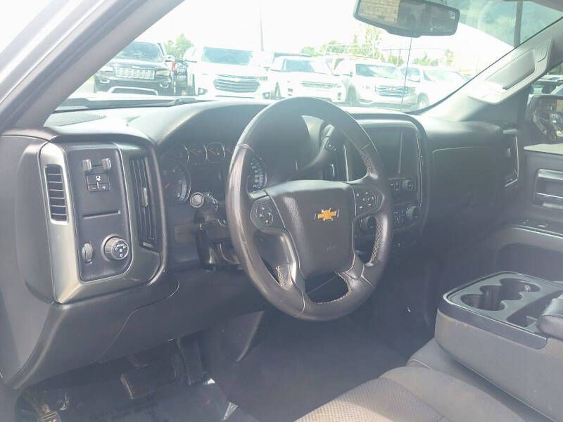 2018 Chevrolet Silverado 1500 Image 10