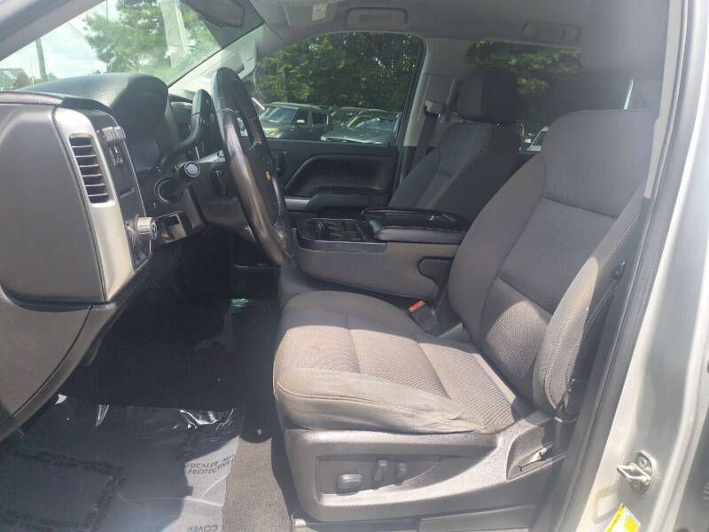 2018 Chevrolet Silverado 1500 Image 11