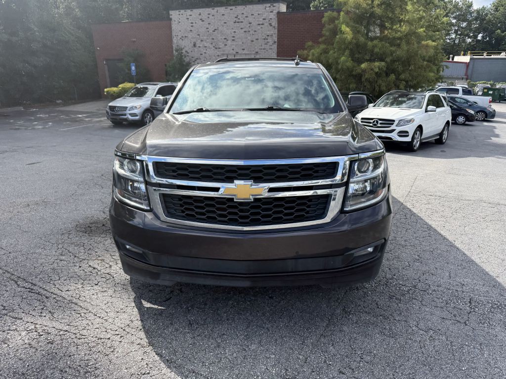 2019 Chevrolet Suburban Image 2