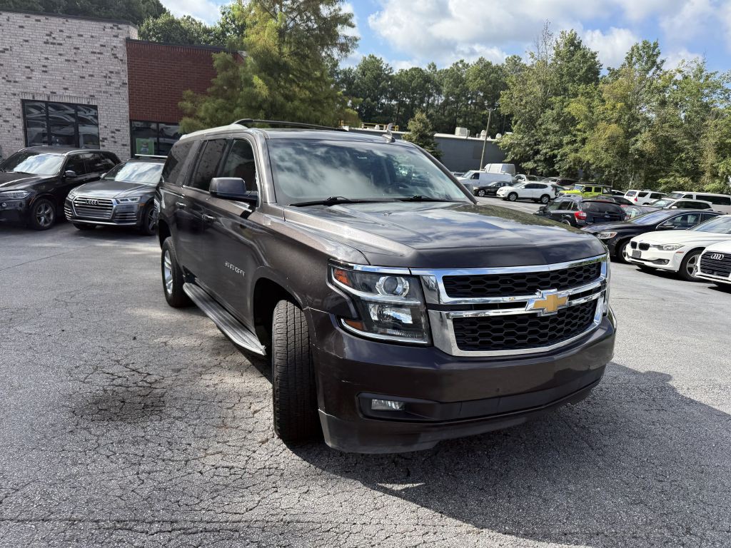 2019 Chevrolet Suburban Image 3