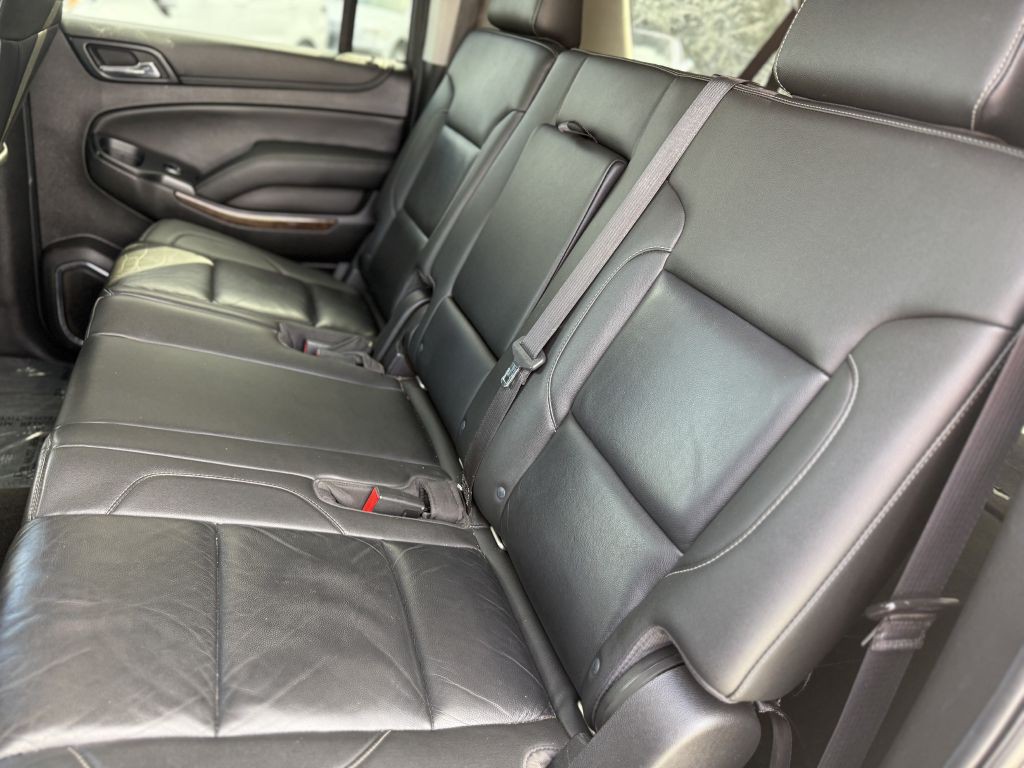 2019 Chevrolet Suburban Image 10
