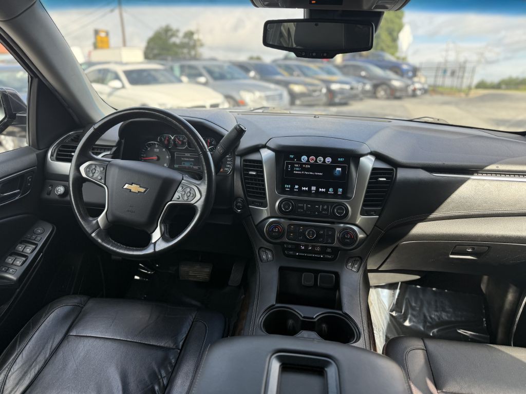 2019 Chevrolet Suburban Image 14