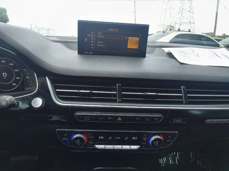 2018 Audi Q7 Image 16