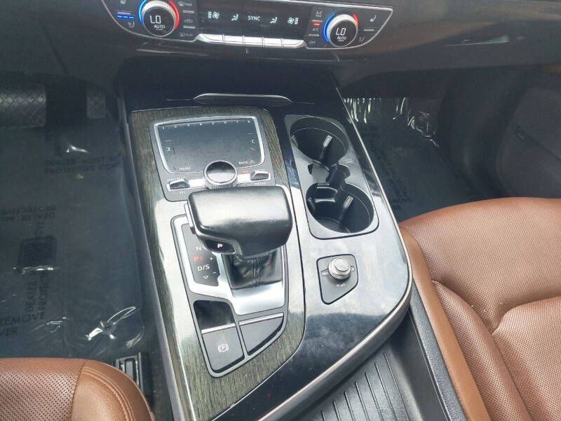 2018 Audi Q7 Image 17