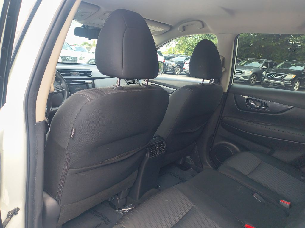 2019 Nissan Rogue Image 11
