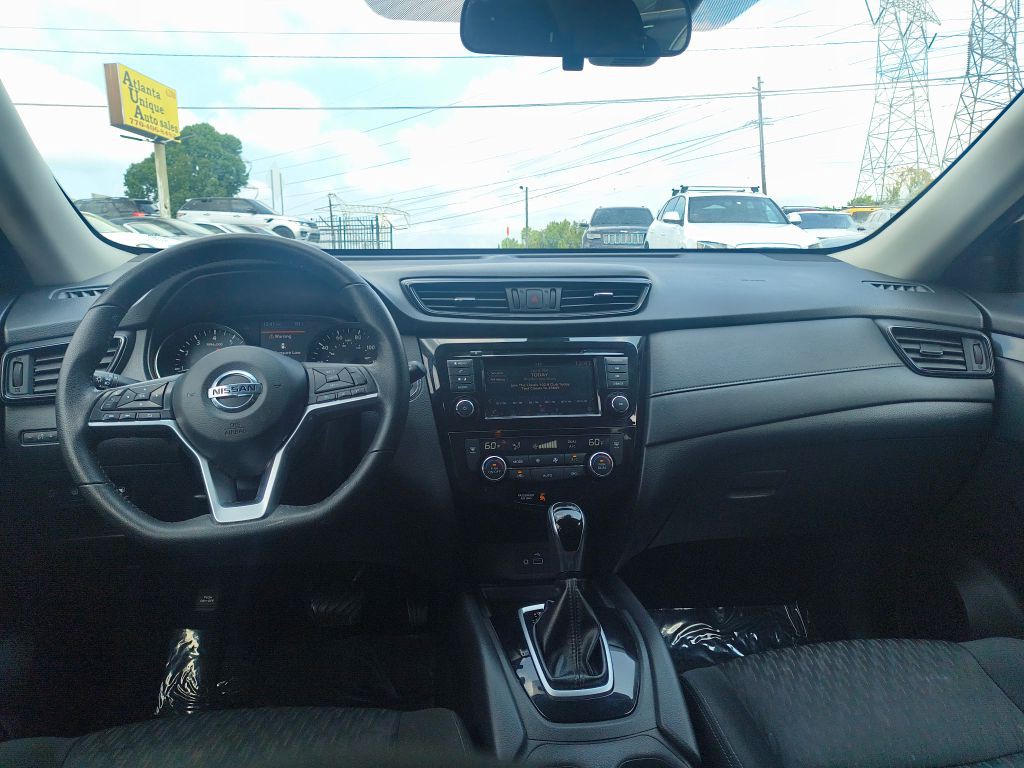2019 Nissan Rogue Image 12