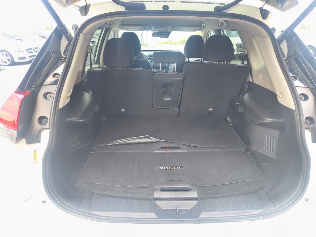 2019 Nissan Rogue Image 13