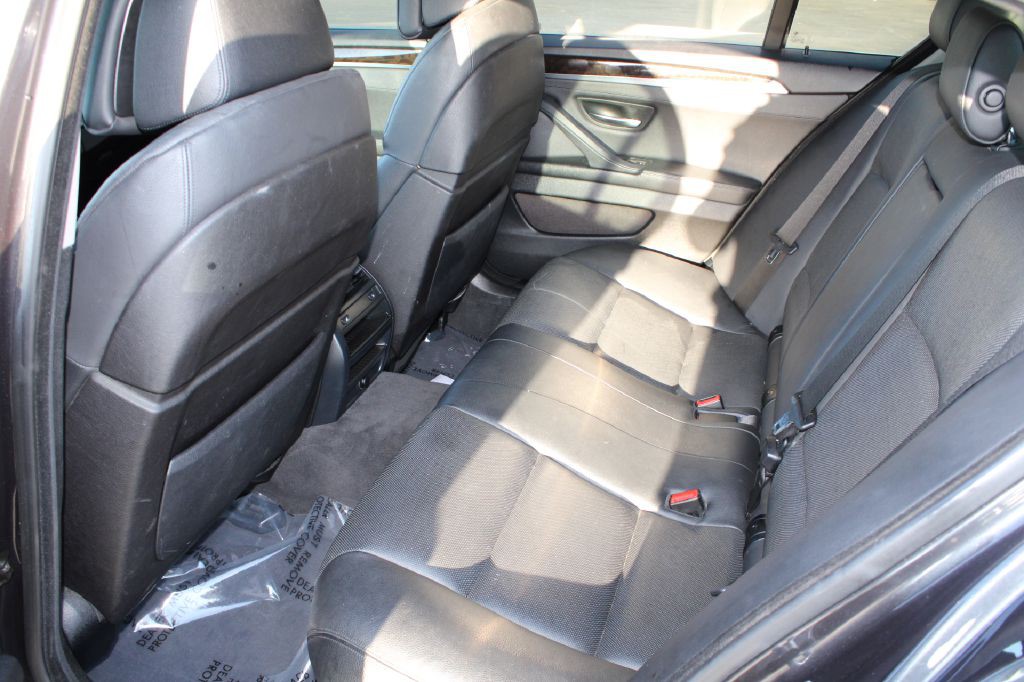 2013 BMW 5 Series Image 8