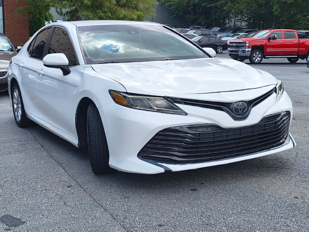 2018 Toyota Camry Image 3