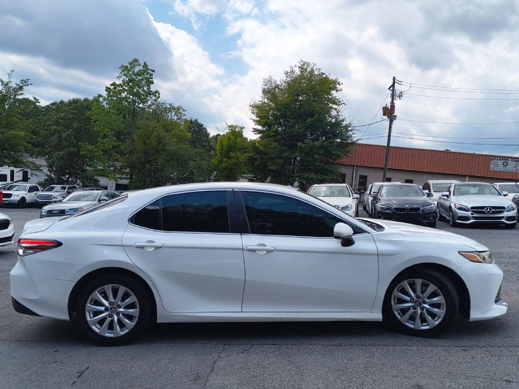 2018 Toyota Camry Image 4
