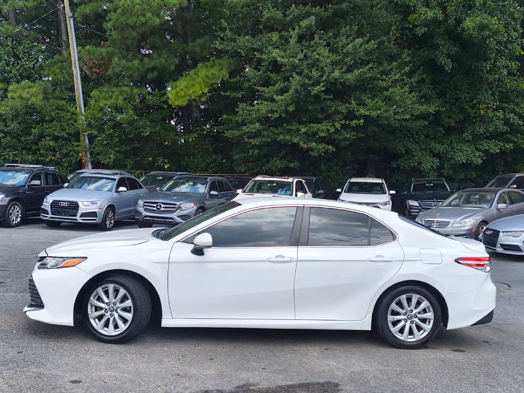 2018 Toyota Camry Image 8