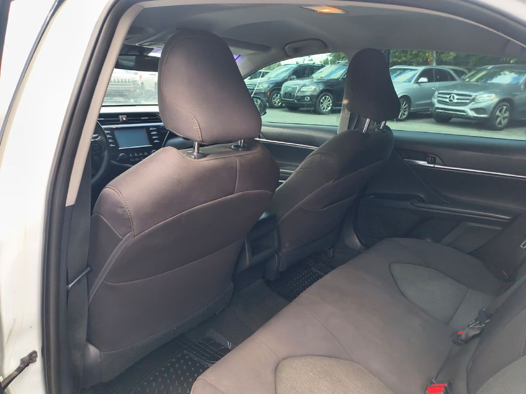 2018 Toyota Camry Image 14