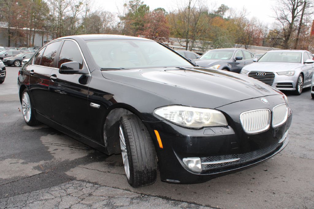 2011 BMW 5 Series Image 4