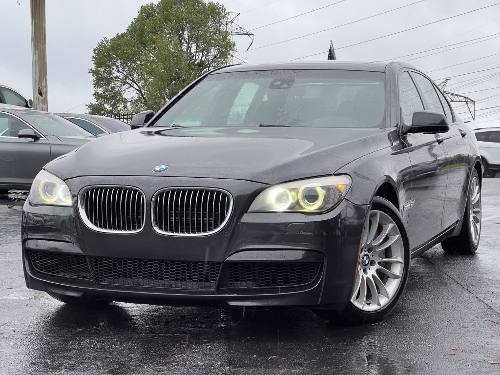2012 BMW 7 Series Image 3