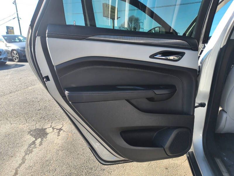 2014 Cadillac SRX Image 22