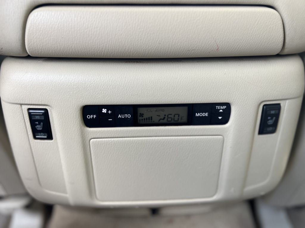 2015 INFINITI QX80 Image 14
