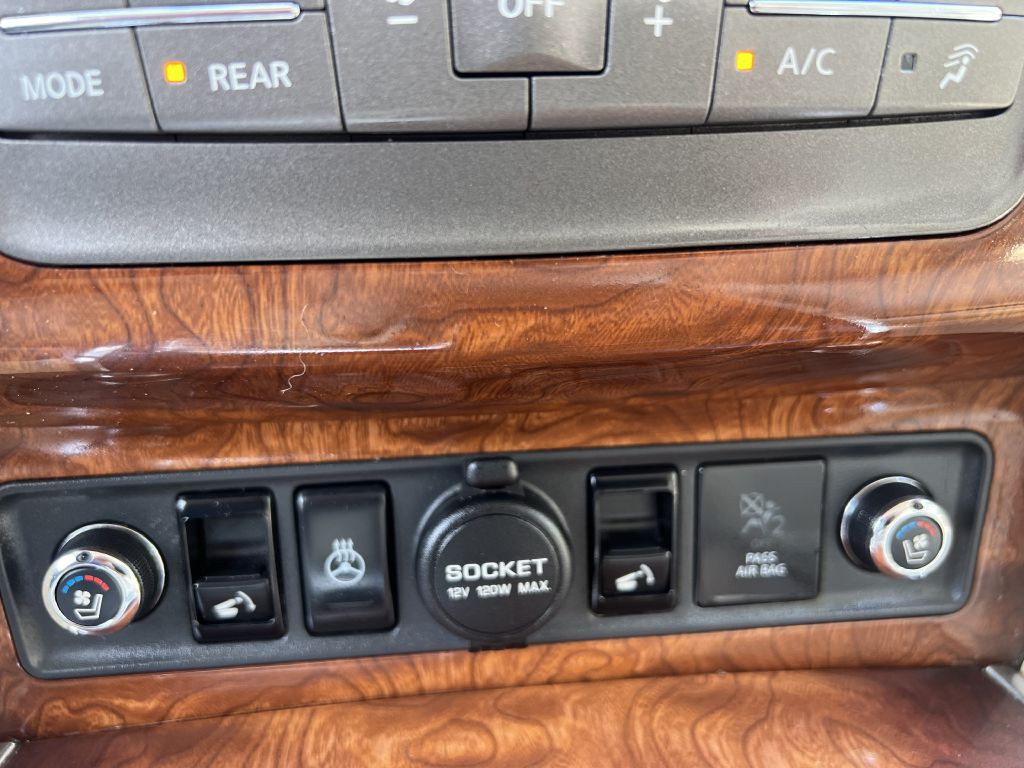 2015 INFINITI QX80 Image 15