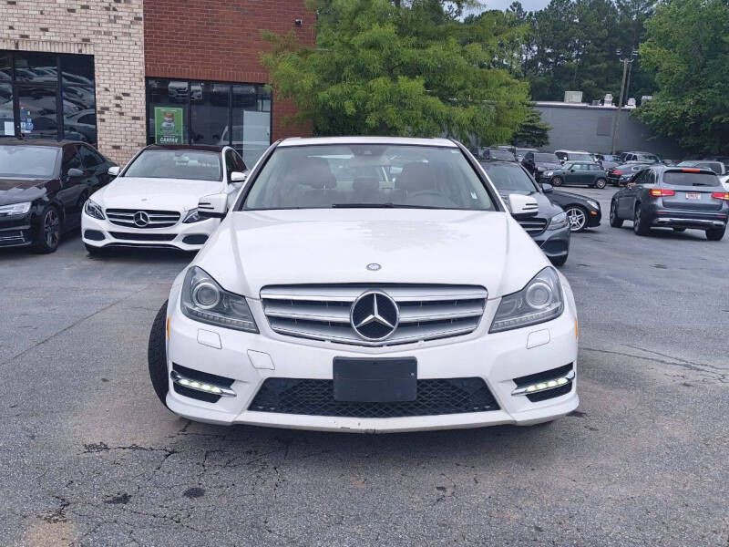 2013 Mercedes-Benz C-Class Image 2
